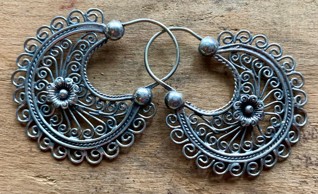 Oaxacan filigree earrings