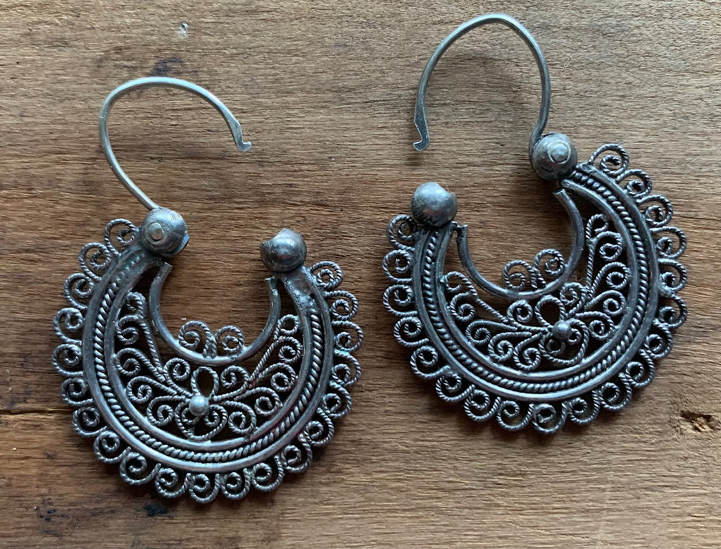 Oaxacan filigree earrings 2