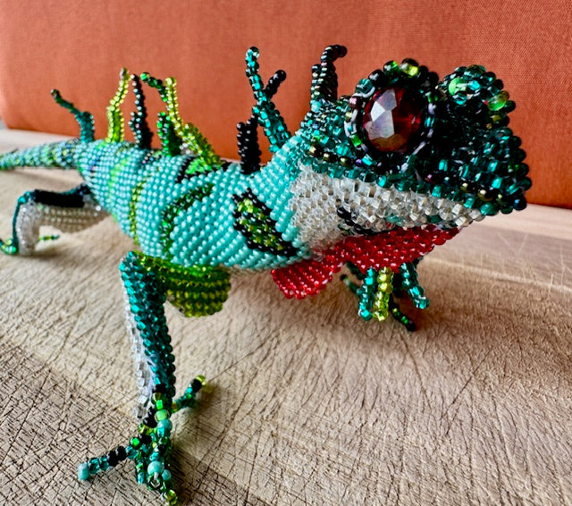 beaded iguana 2
